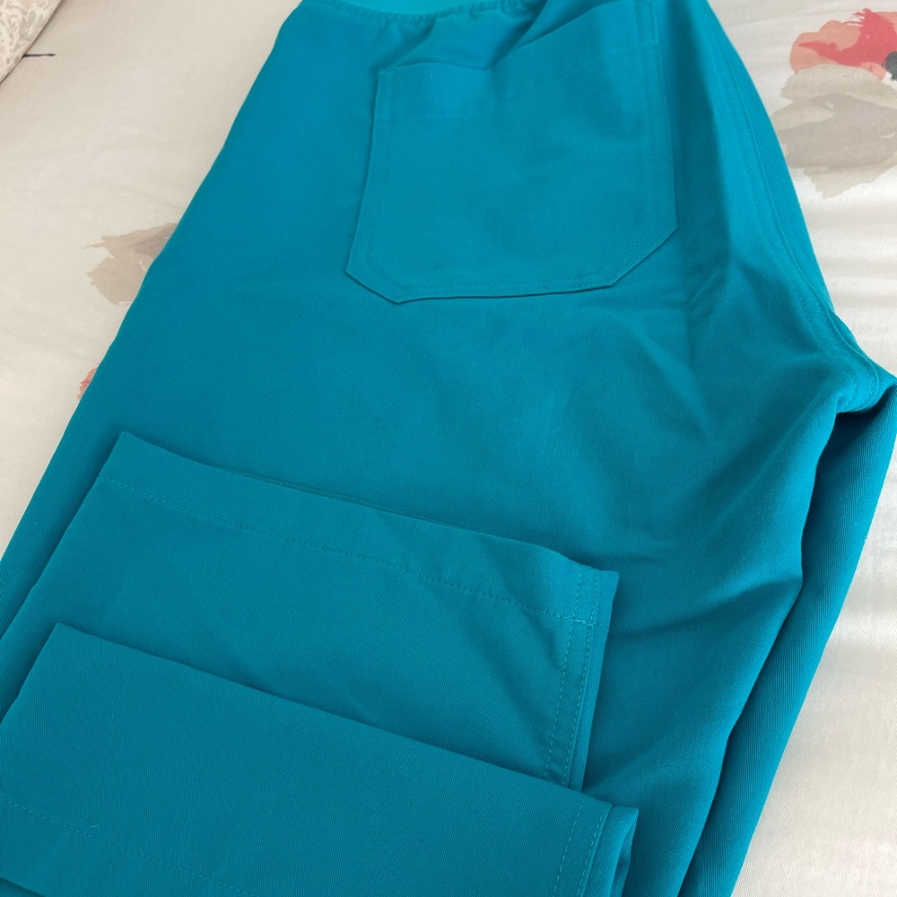 Figs Teal scrub pants small petite